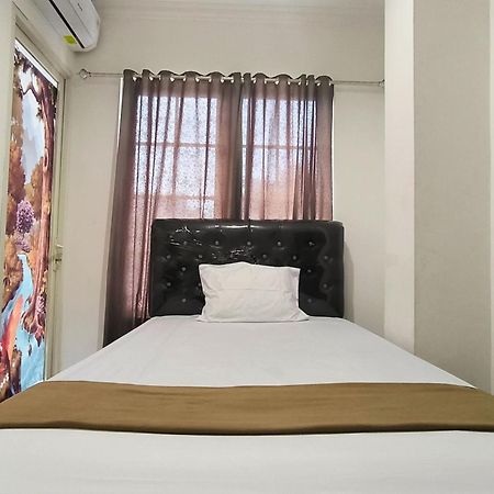Pasadena House Syariah Hotel Semarang Exterior photo